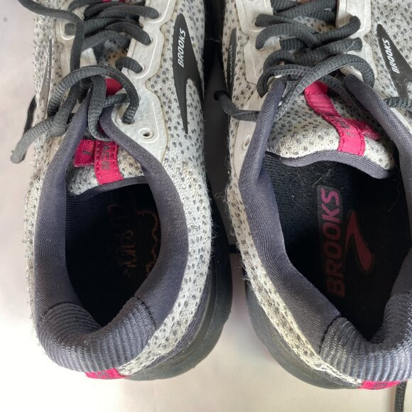 Brooks Womens Trace Running Shoe White, Black And Pink - Picture 6 of 6